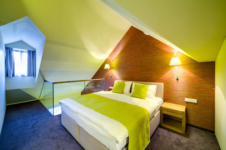 Bedroom 5, HOTEL RESTAURANT DARWIN, Praha 16