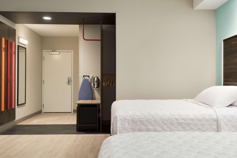 Bedroom 3, Tru By Hilton Cedar Rapids Westdale, Linn