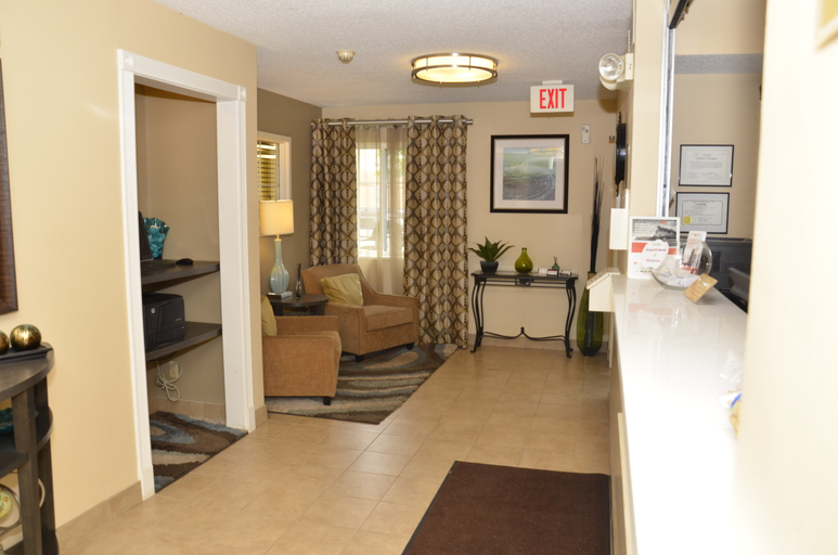 Public Area 2, Sonesta Simply Suites Detroit Warren, Macomb
