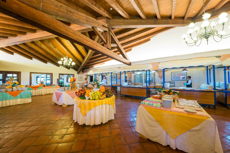 Food & Drinks 5, Valtur Sardegna Baia Dei Pini Resort, Nuoro