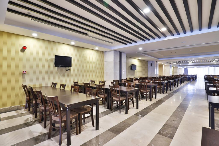 Food & Drinks 5, Al Hidayah Towers Hotel, Makkah