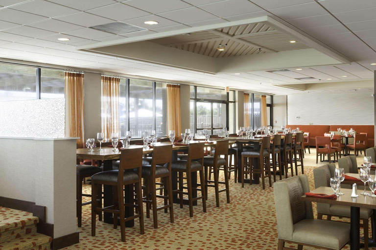 Food & Drinks 5, DoubleTree by Hilton Atlantic Beach, Carteret