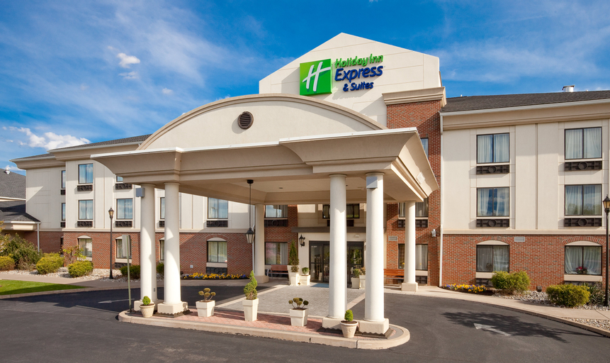 Holiday Inn Express & Suites EASTON, Northampton