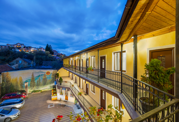 Exterior & Views 2, Long Street Hotel, Brasov