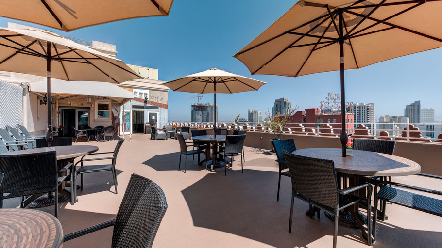 Food & Drinks 5, Gaslamp Plaza Suites, San Diego