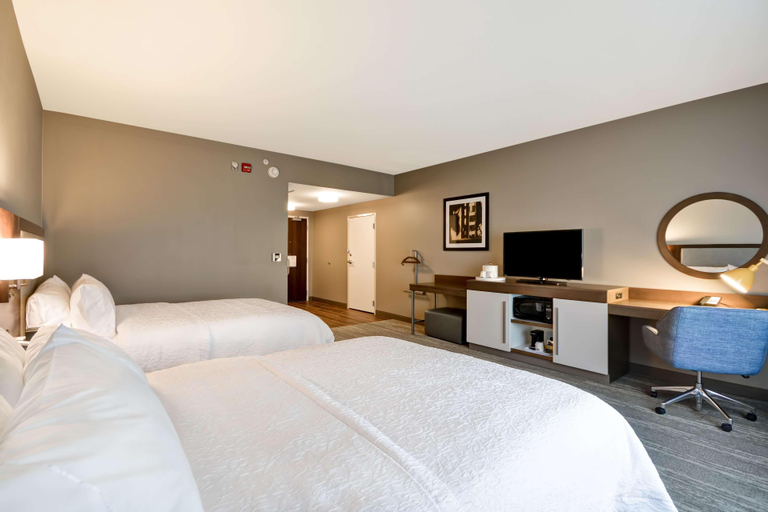 Bedroom 3, Hampton Inn & Suites Livonia Detroit, MI, Wayne