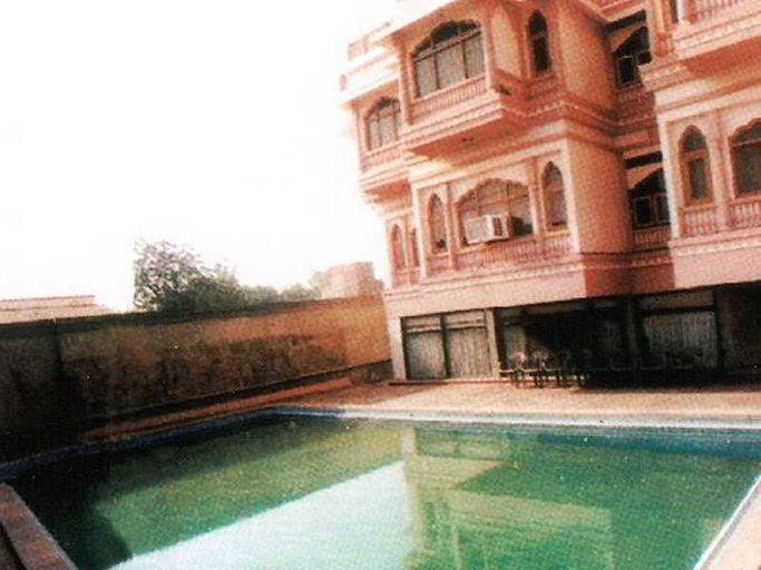 Sport & Beauty, Hotel Raj Vilas Place, Bikaner