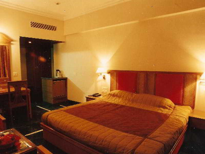 Bedroom 2, Hotel Raj Vilas Place, Bikaner