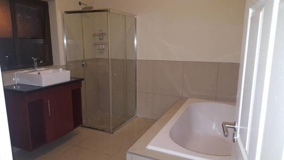 Lanipo Windhoek Guesthouse, Windhoek East