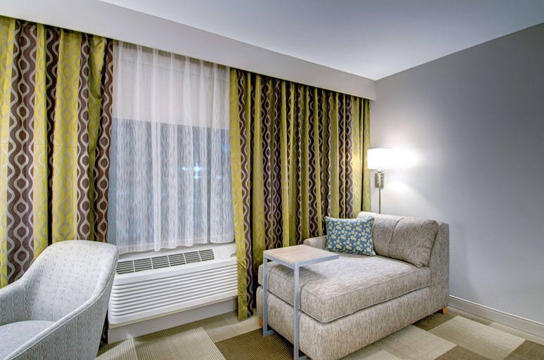 Bedroom 3, Hampton Inn Boston - Westborough, Worcester