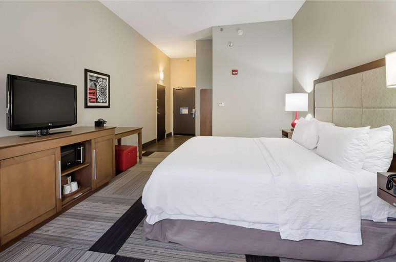 Bedroom 3, Hampton Inn Salem, Roanoke