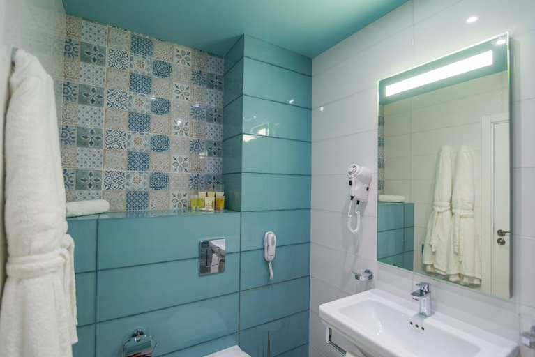 Bathroom, HVD Nympha, Varna