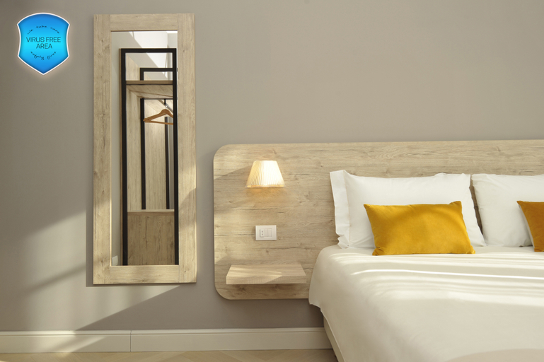 Bedroom 3, Bergamo Inn 43, Bergamo