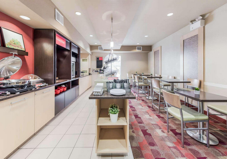 Food & Drinks 5, Birch Hill Suites Extended Stay - Blue Ash, Cincinnati