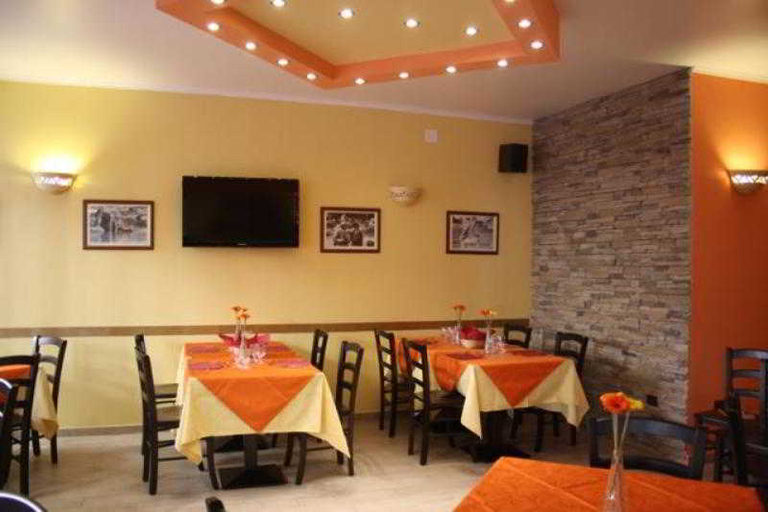 Food & Drinks 3, B&B Ines, Messina