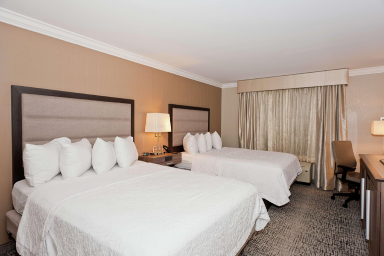 Bedroom 3, Hampton Inn & Suites Ridgeland, Madison