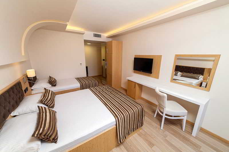 Bedroom 2, Hamzakoy Blue Park Boutique Hotel, Gelibolu