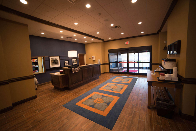 Public Area 2, Hampton Inn & Suites Hartsville, Darlington