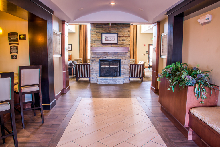 Public Area 2, Staybridge Suites SCHERERVILLE, Lake
