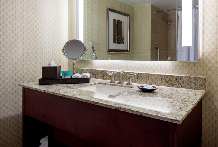 Bedroom 4, Sonesta Hotel Houston IAH Airport, Houston