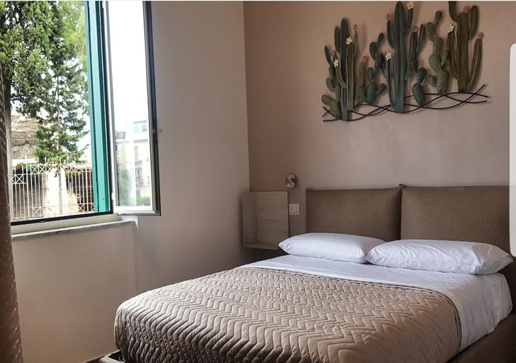 Bedroom, DIMORA FLEGREA room & breakfast, Napoli