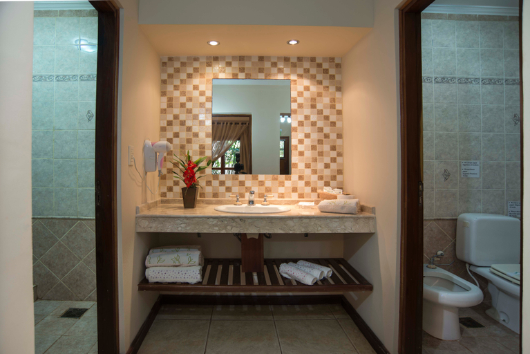 Bathroom, Arami Hotel & Lodge, Iguazú