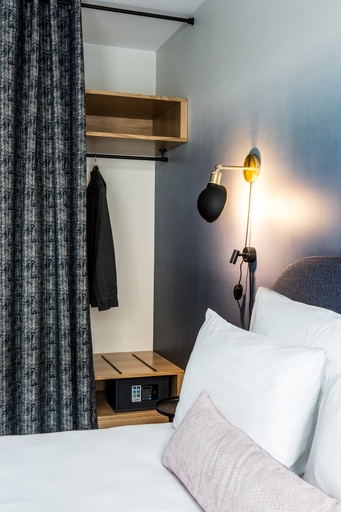 Bedroom 3, L'Imprimerie, Hauts-de-Seine