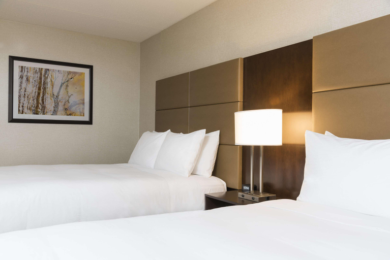 Bedroom 3, Doubletree By Hilton Pleasant Prairie Kenosha, Kenosha