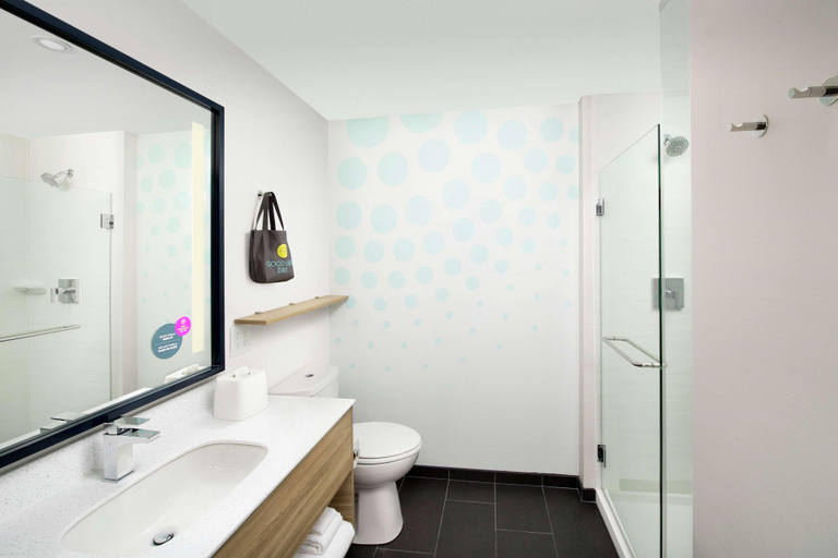 Bathroom 4, Tru by Hilton Louisville East, Jefferson