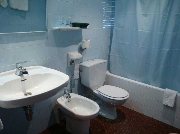 Bathroom, Solana del Ter , Girona
