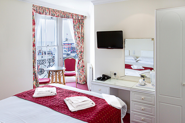 Bedroom 3, Afton, East Sussex