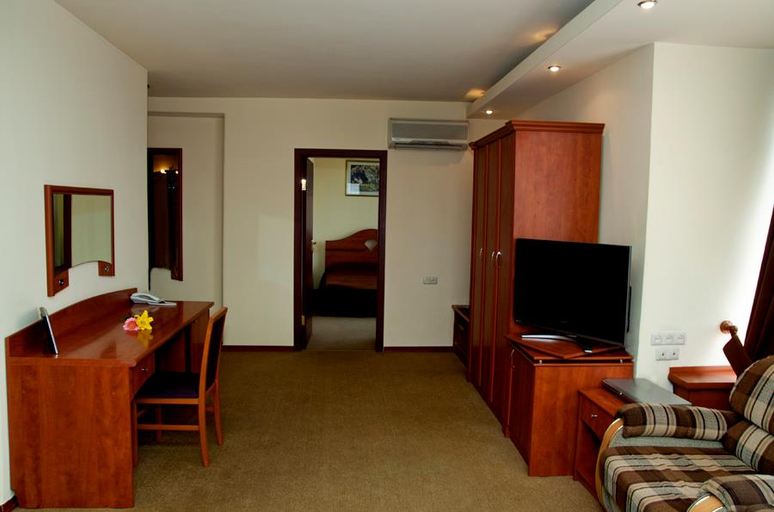 Bedroom 4, President Hotel by Hrazdan Hotel CJSC, Yerevan