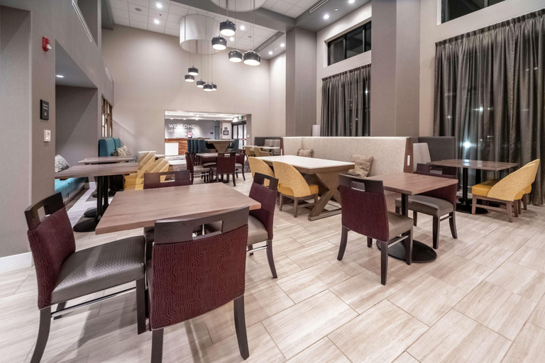 Public Area 2, Hampton Inn Suites Santa Maria Ca, Santa Barbara