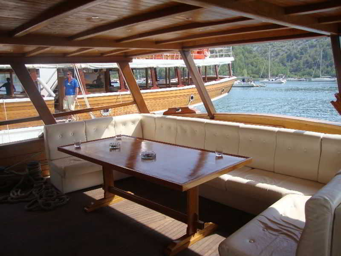 Sport & Beauty 2, Cruise From Dubrovnik On M/Y Dalvin, Šibenik