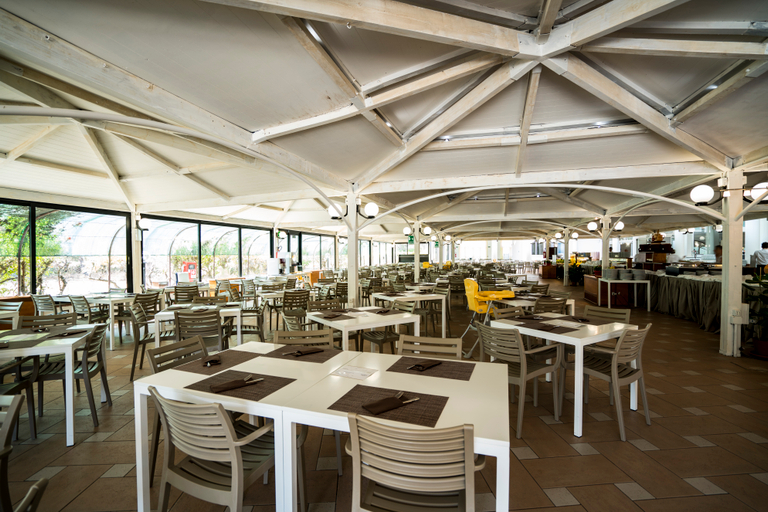 Food & Drinks, Nicolaus club Bagamoyo Resort, Cosenza