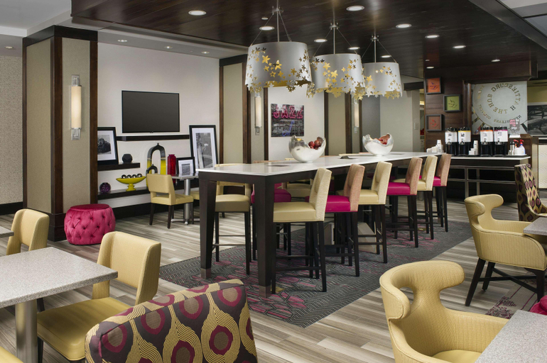 Public Area 2, Hampton Inn by Hilton Hattiesburg, Lamar