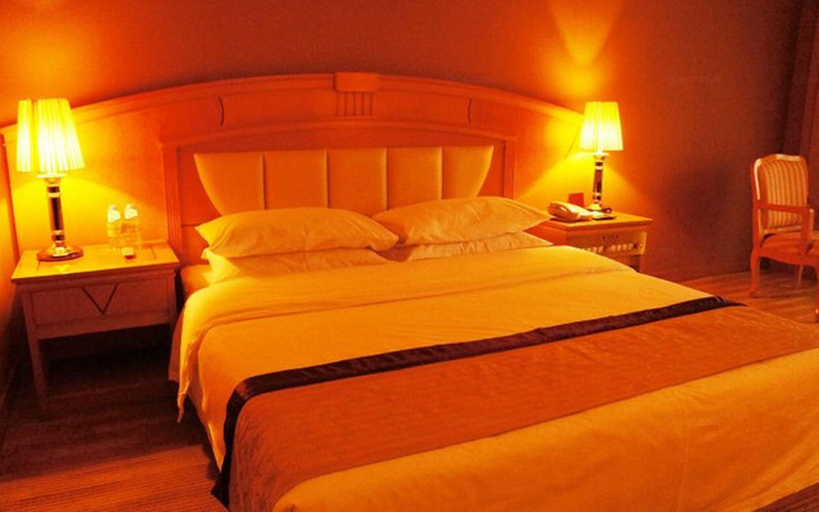 Bedroom 5, Liuzhou Grand Hotel, Liuzhou