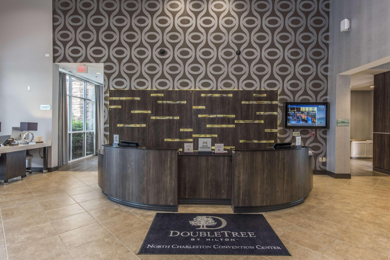 Public Area 4, DoubleTree by Hilton Charleston North Convention, Charleston