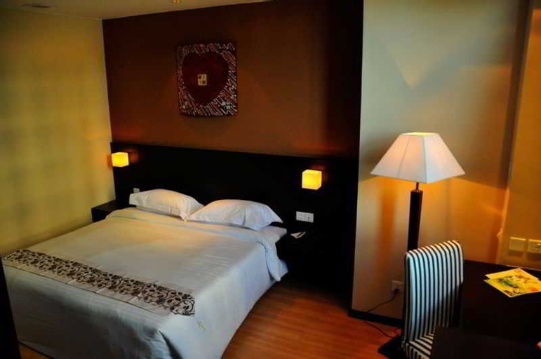 Bedroom 5, Tat Place Hotel, Kuala Belait