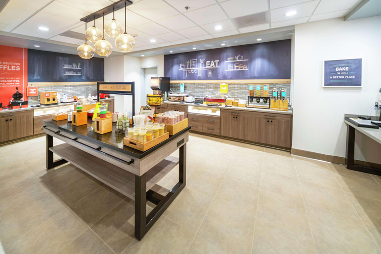 Food & Drinks 5, Hampton Inn Suites Santa Maria Ca, Santa Barbara