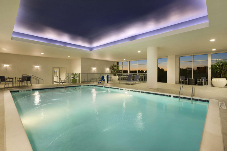 Sport & Beauty 2, Embassy Suites by Hilton Greenville Downtown River, Greenville