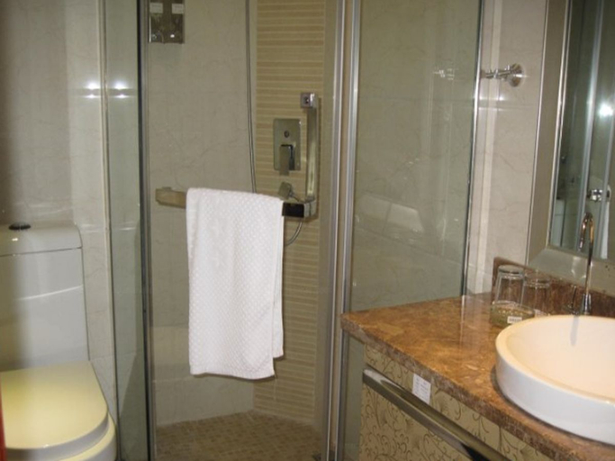 Bathroom 3, Yiwu Guomao Hotel, Jinhua