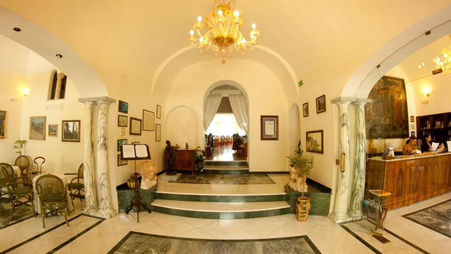 Public Area 4, Hotel Bonadies, Salerno