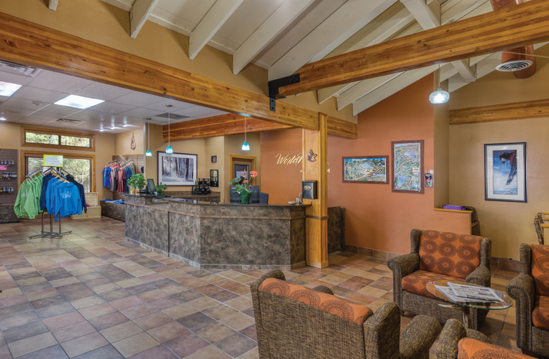 Public Area, WorldMark McCall, Valley