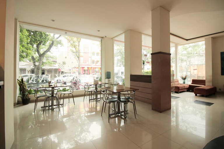 Public Area 4, Capital O Galaxy Inn, Bandung