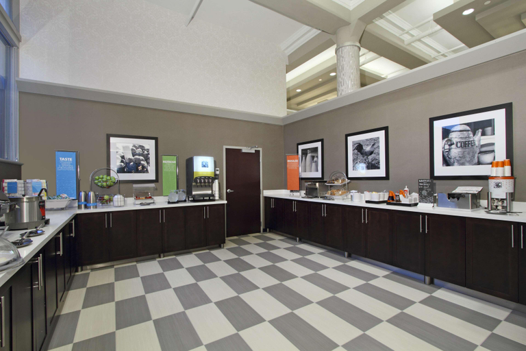 Public Area 2, Hampton Inn Kansas City/Downtown Financial District, Kansas City