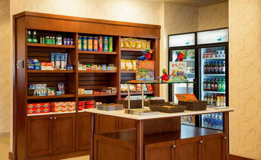 Food & Drinks, Homewood Winnipeg Airport Polo Park, Division No. 11
