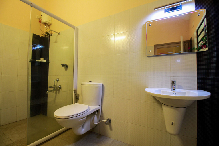 Bathroom 4, Palette -Karapuzha Village, Srinagar
