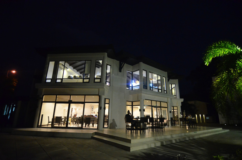 Hotel Kamana Sanctuary Resort and Spa, Morong