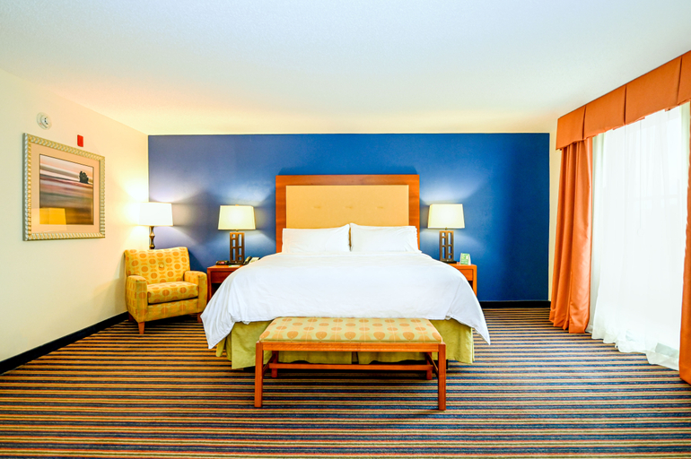 Bedroom 3, Southpark Hotel, Colonial Heights